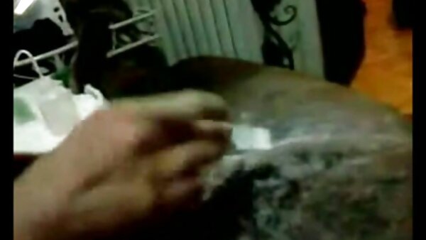 Si rambut coklat peluk mendapat farajnya awek sangap video doggyfucked