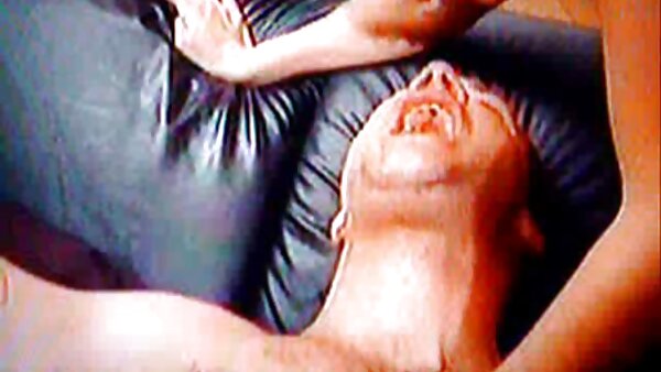 Awek pembantu Brooke Haven ghairah cipap sangap fucking di pejabat