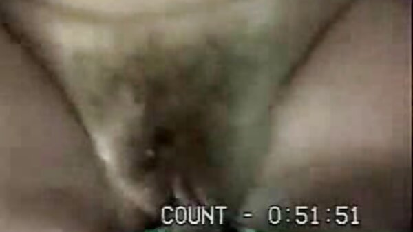 Perempuan murahan sampah Sydnee Capri meniduri dalam video seks yang ghairah video perempuan sangap